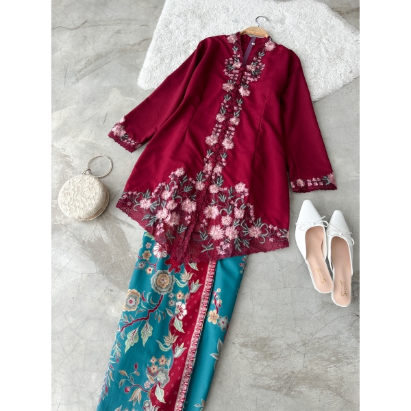 Hawa Kebaya Labuh - (SIZE 2XL) Hawa Kebaya Labuh - (SIZE 2XL)